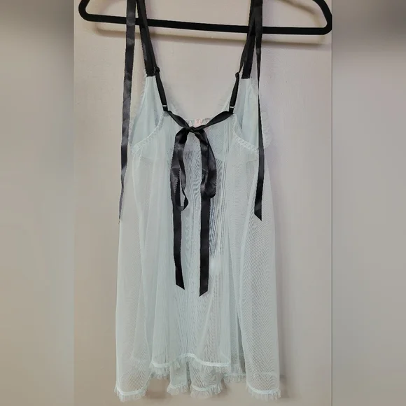 Victoria's Secret Sheer Babydoll Lingerie - Picture 4 of 5